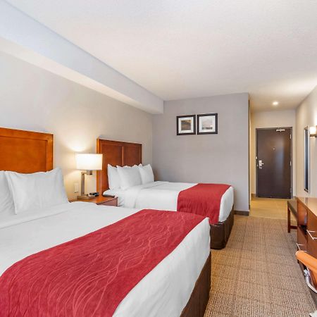 Comfort Inn & Suites Вейлмаунт Экстерьер фото