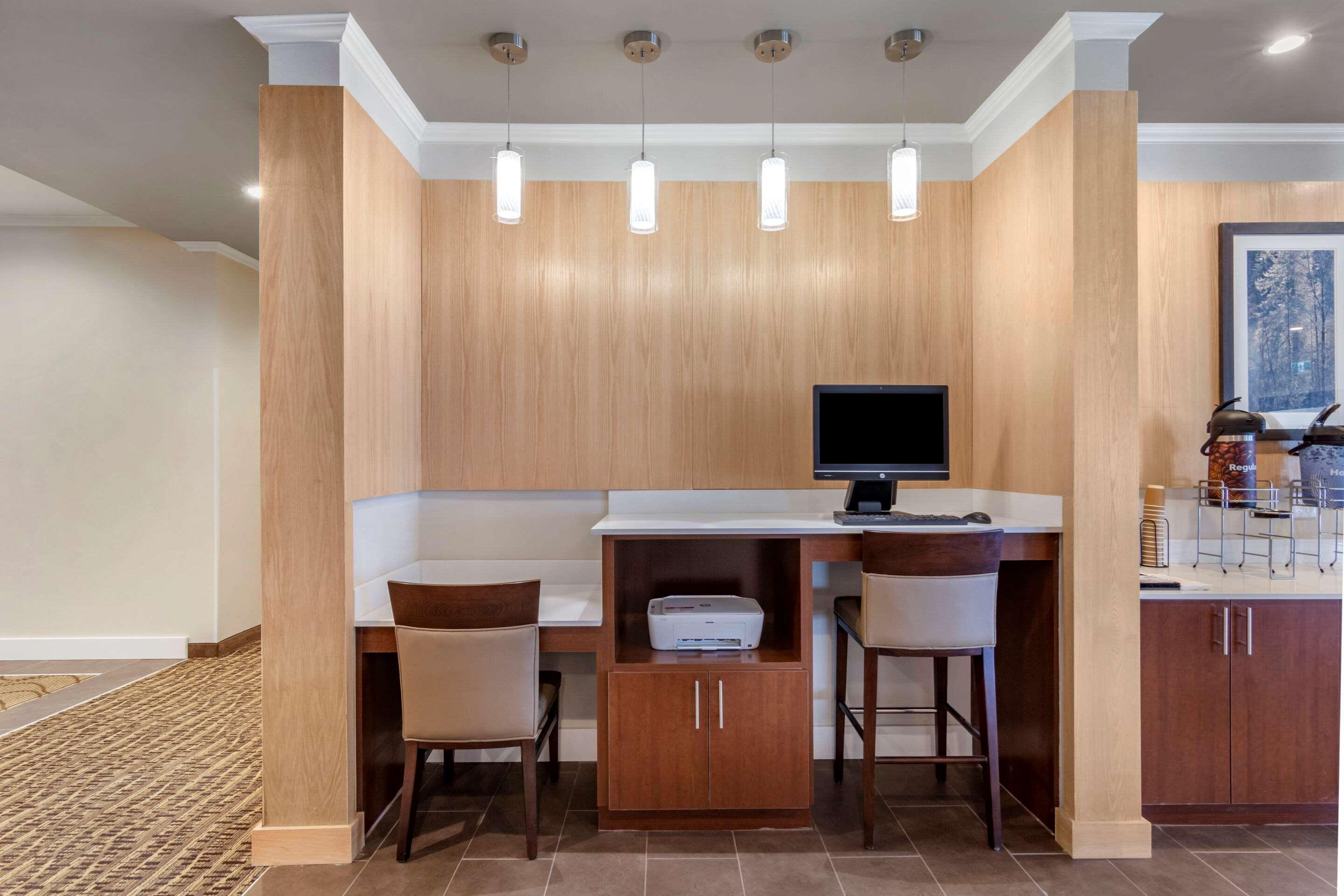 Comfort Inn & Suites Вейлмаунт Экстерьер фото