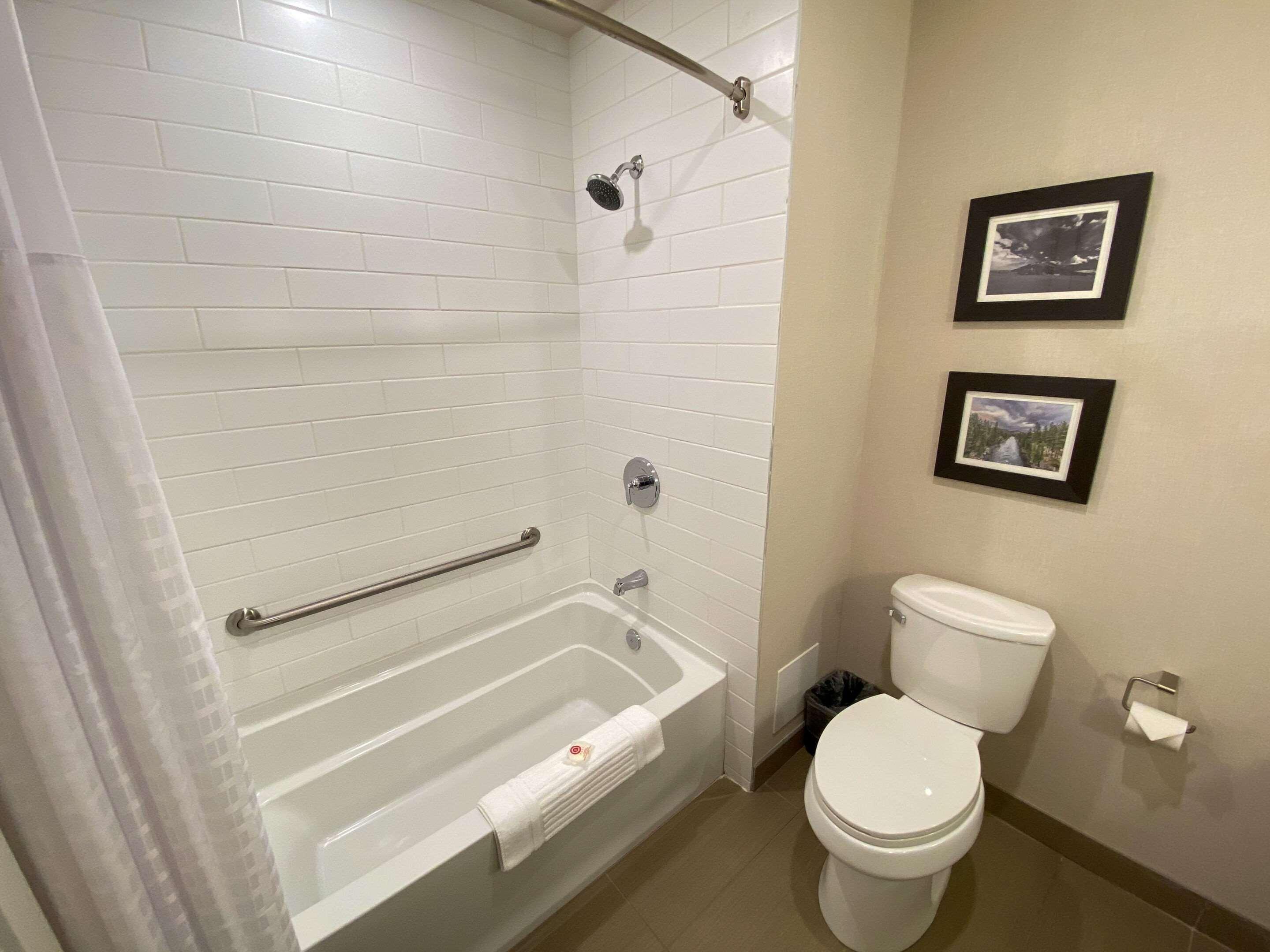 Comfort Inn & Suites Вейлмаунт Экстерьер фото